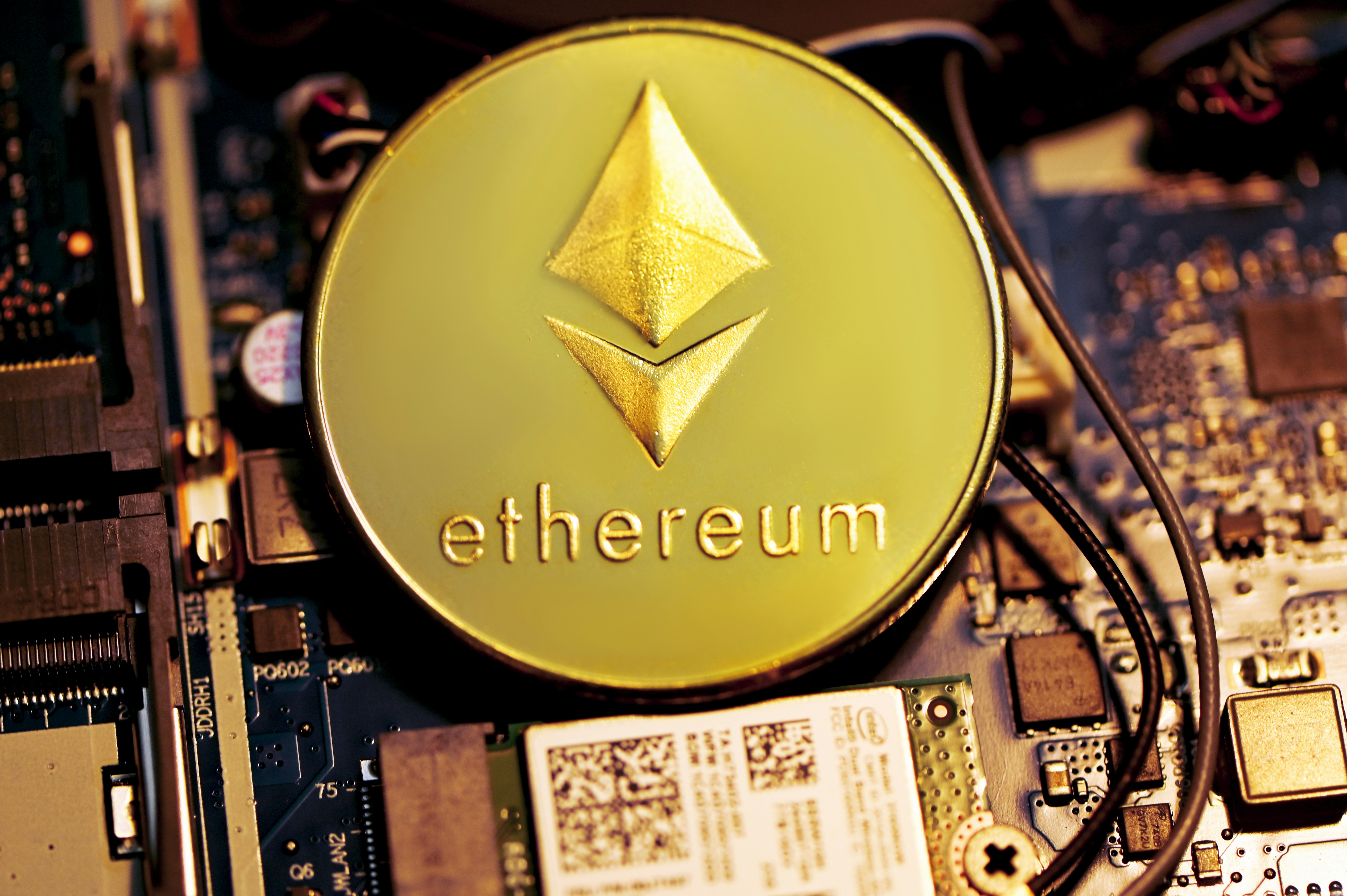 Ethereum – блокчейн-протокол, на инфраструктуре которого построена экосистема ConsenSys и MetaMask